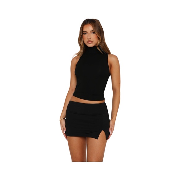 WHITE FOX Act Brand New Black Mini Skort Size Medium - Picture 2 of 8